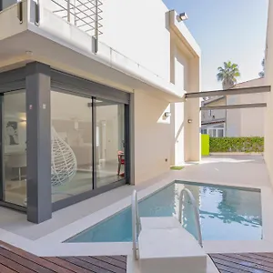 https://villa-pam-playa-de-muro-200m-to-beach.balearic-islands.net