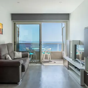 https://frontline-with-blue-views.in-canary-islands.com